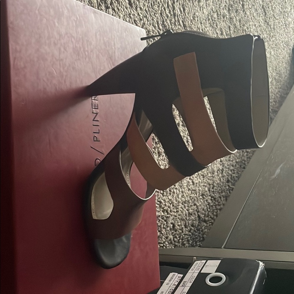 Shoes - Picture 3 of 3